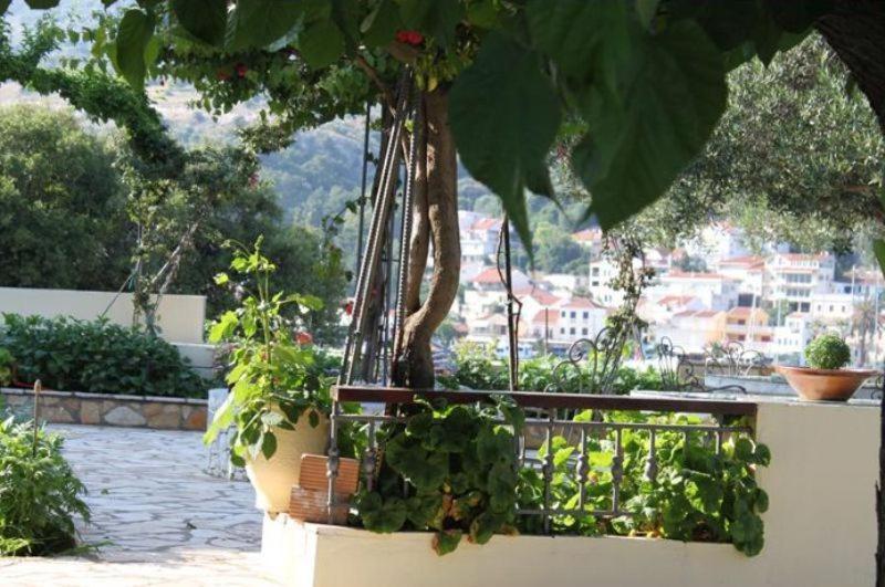 Ballas Apartments Agia Efimia Eksteriør billede