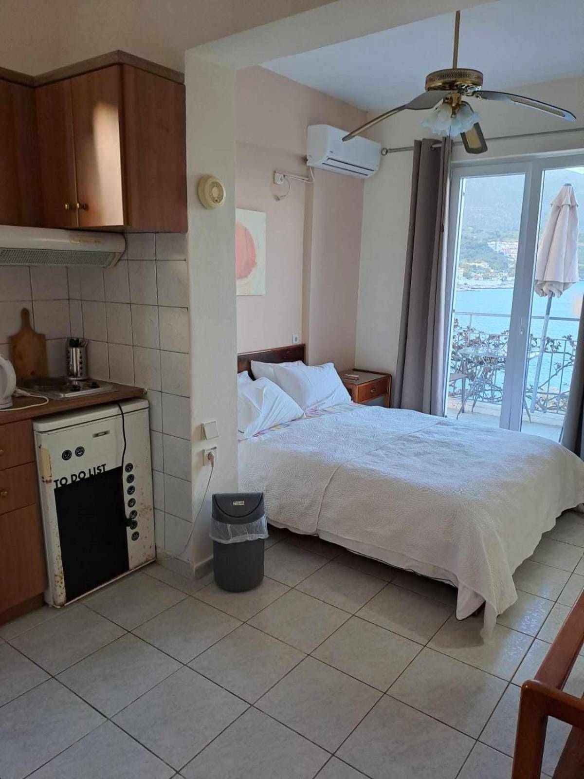 Ballas Apartments Agia Efimia Eksteriør billede